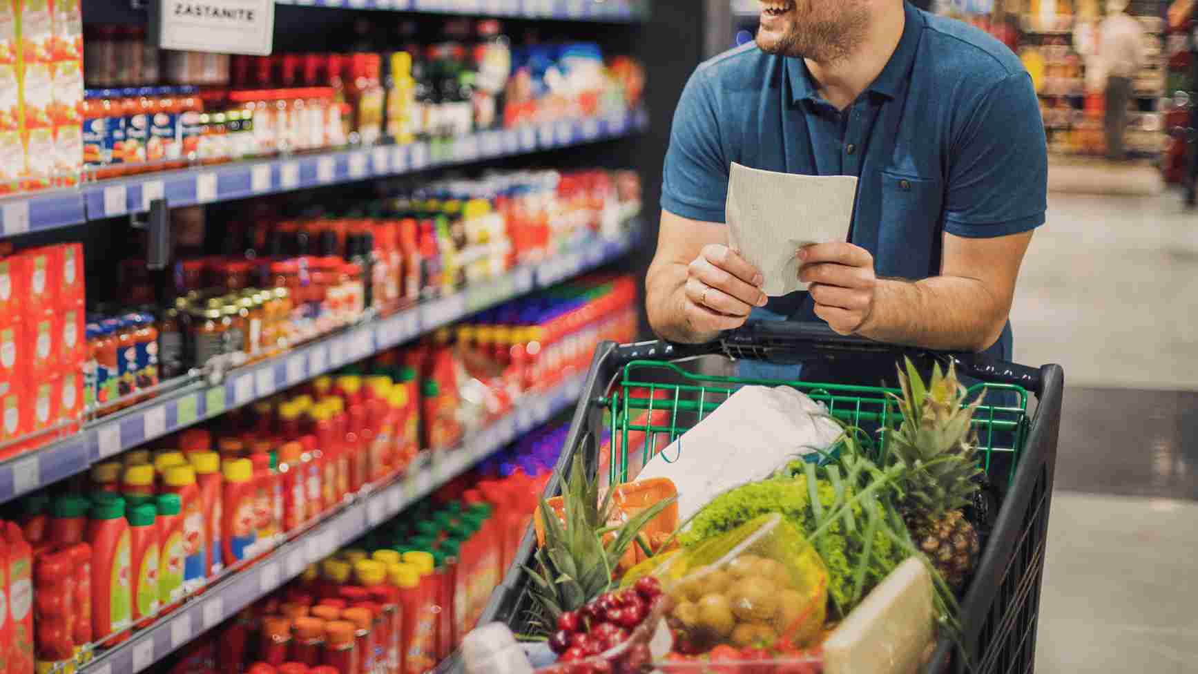 Benefits of Using a Grocery List for When Shopping